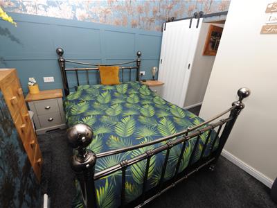 Picture 12